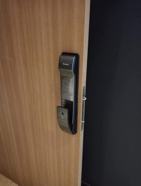 ВРЕЗНОЙ ЭЛЕКТРОННЫЙ ДВЕРНОЙ ЗАМОК KAADAS K9-5W BLACK С ОТПЕЧАТКОМ ПАЛЬЦА